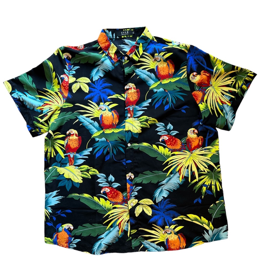 Men’s Tropical Parrot short sleeve button down. Colorful, like new. XL.